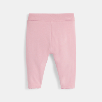 بلوزة مزينة برسوم الأزهار...